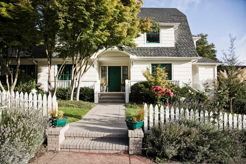 White picket fence - Way2Decor