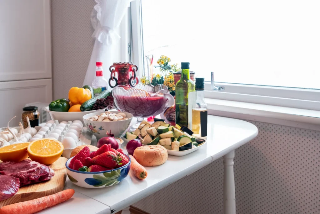 How to Decorate a Buffet Table in Dining Room